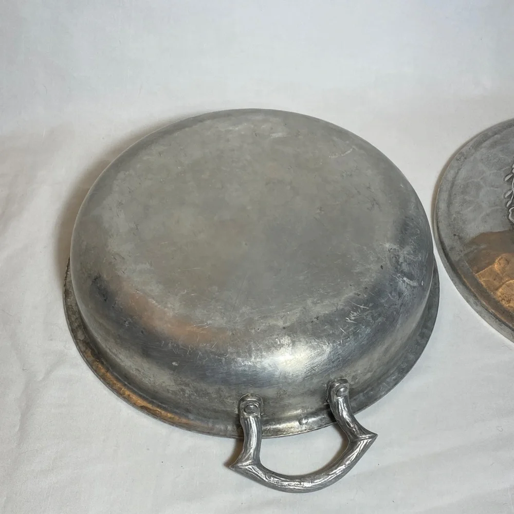 Vintage Everlast Hand-forged Aluminum 10” Casserole with Decorative Lid
